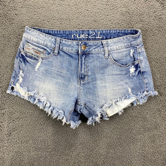 Rue21 Distressed Denim Shorts Womens Size 11/12 Mid Rise Frayed Hem Blue Jeans - Picture 1 of 10